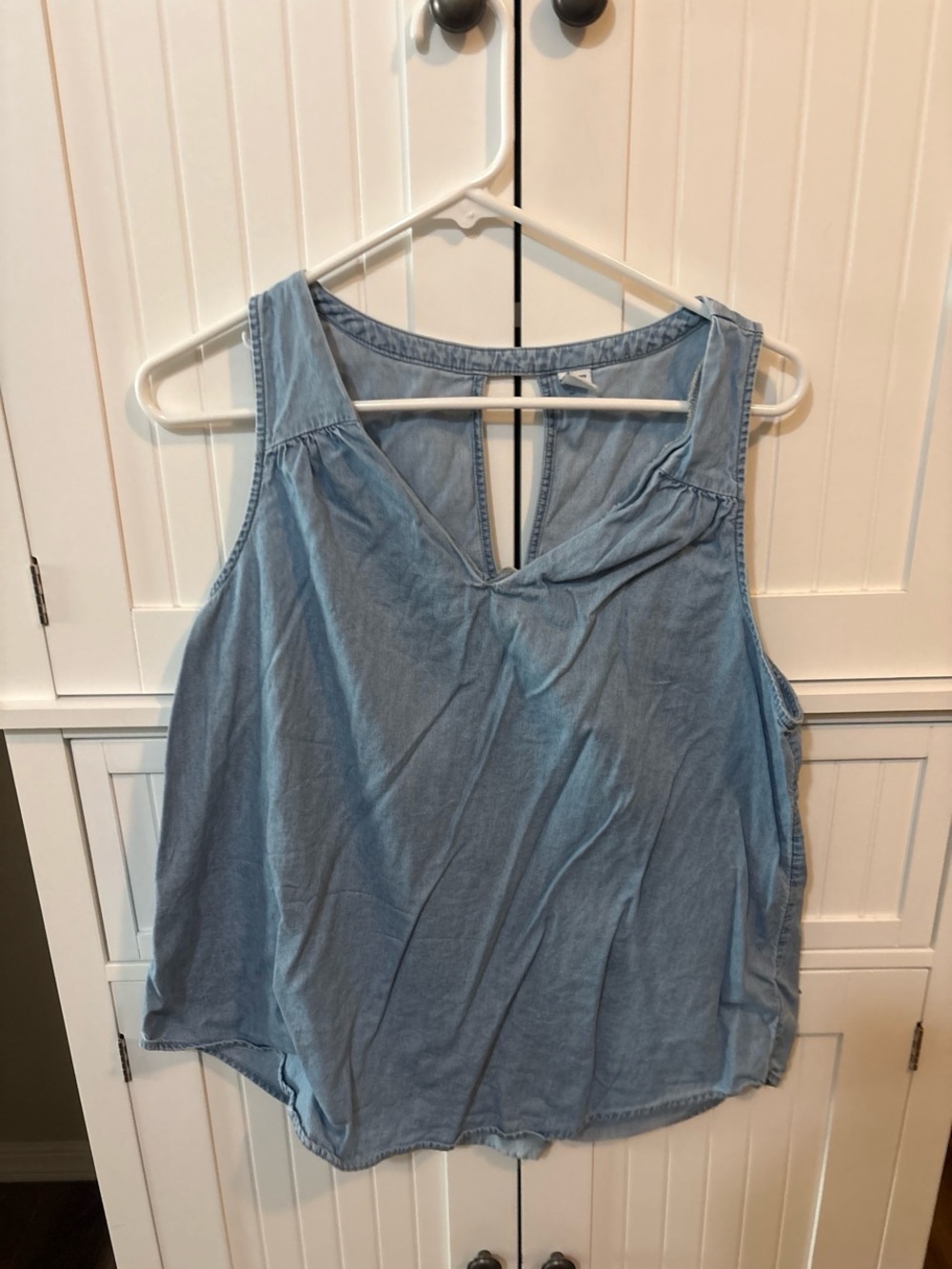Old Navy Blue Chambray Keyhole Tank Top Size L Cottagecore Boho Summer